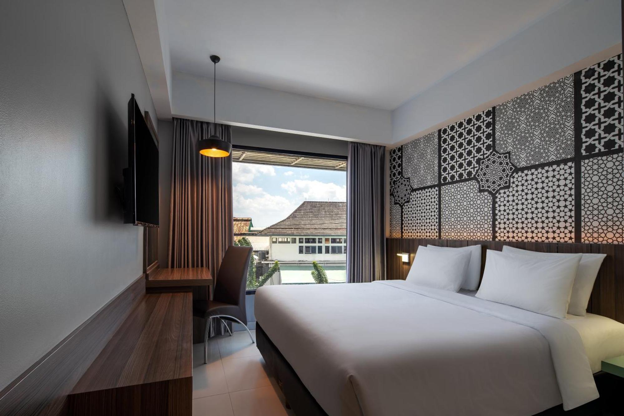 Unisi Hotel Malioboro - Jogja Syariah Yogyakarta Exterior photo